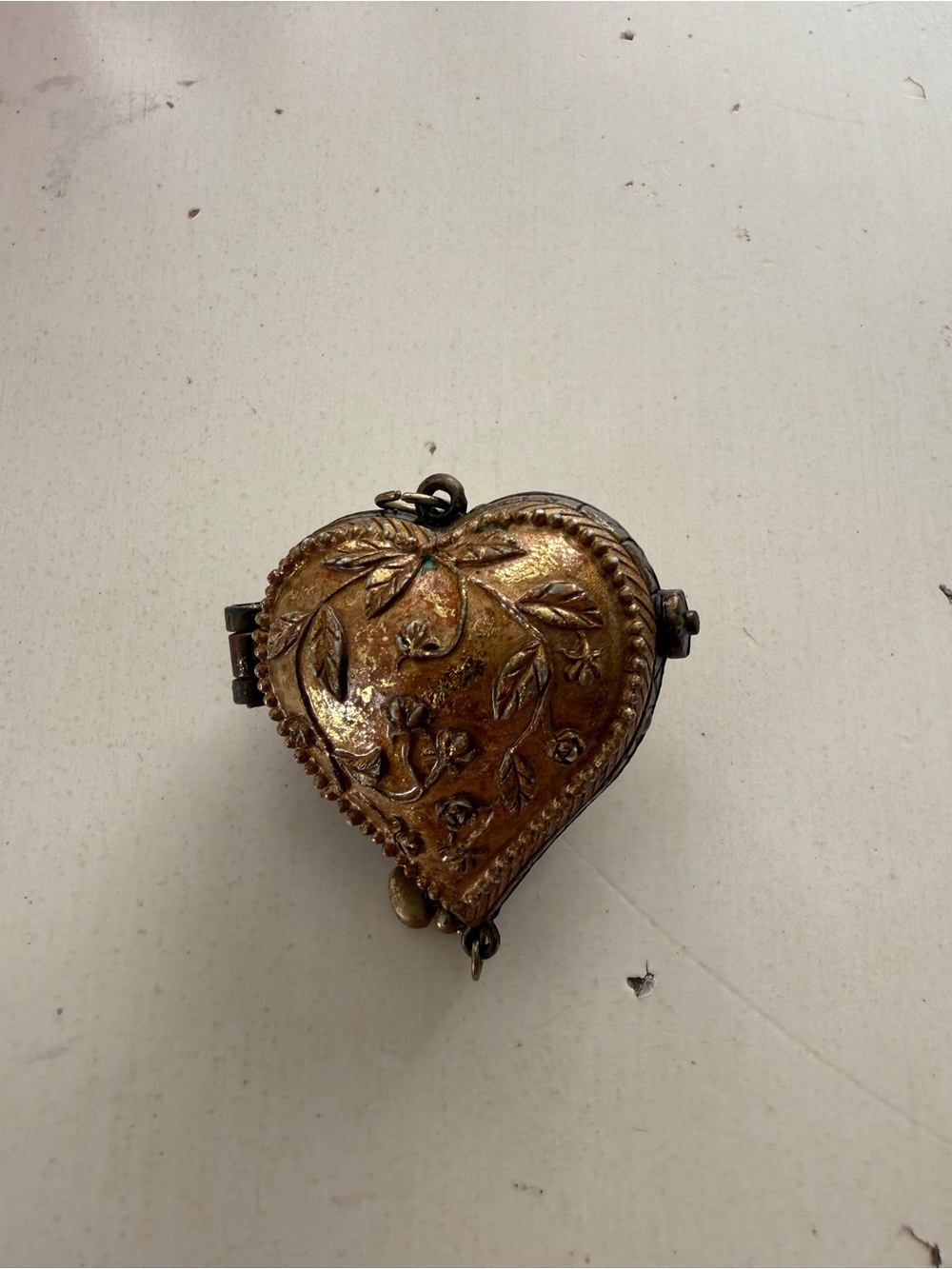 Heart-Shaped Embossed Locket Pendant - Gold Tone